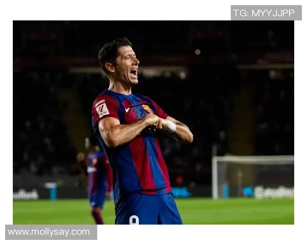 拉波尔塔透露巴萨上赛季收入达到9.44亿欧元 实现200万欧盈余